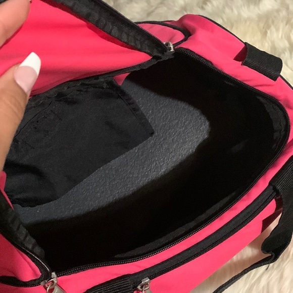 Nike pink small duffel bag - Picture 6 of 9